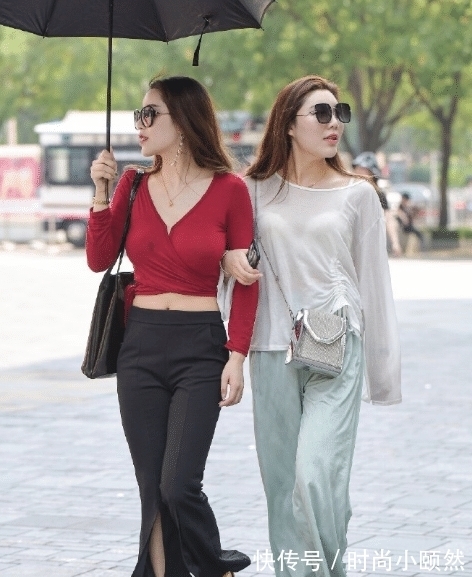 上衣 红色上衣搭配开叉休闲裤，大方得体，贴身舒适