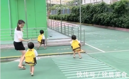 家长们|辣妈“六亲不认”式送三胞胎上学,像极了传说中的“赶鸭子上架”