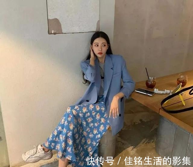 碎花裙 初秋第一件外套，今年流行这4款，谁穿谁美！