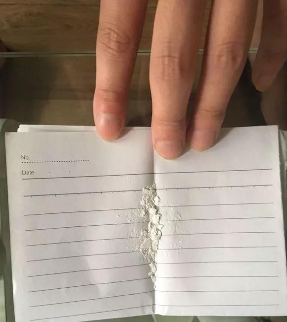 过期的“小药片”磨成粉养花,比生根剂、多菌灵“效果”还要好