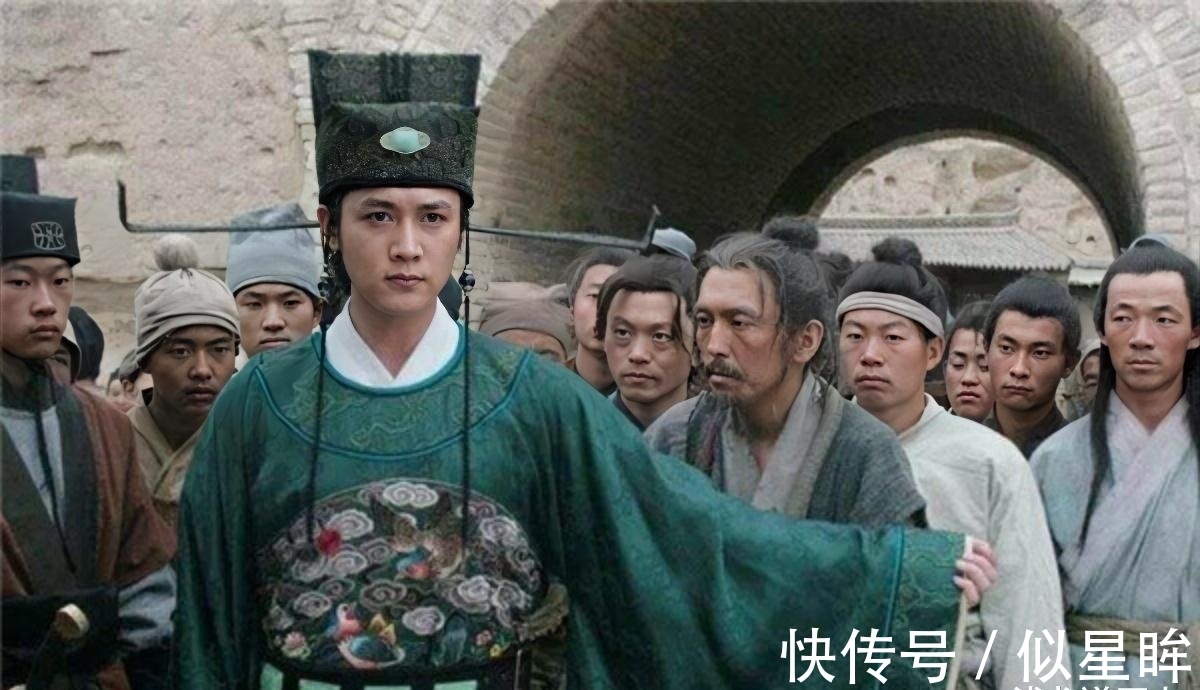 小和尚!苏轼进寺庙大喊一声“秃驴何在”,小和尚回答4个字,成千古绝对