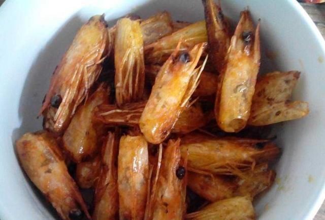 生活环境|虾的头部是屎还是黄？退休厨师：不清楚别乱吃，营养都浪费了