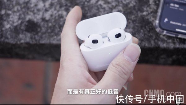 iphone|每个人的生活都值得被音乐装点 AirPods 3将音乐的美好输送进每一只耳朵