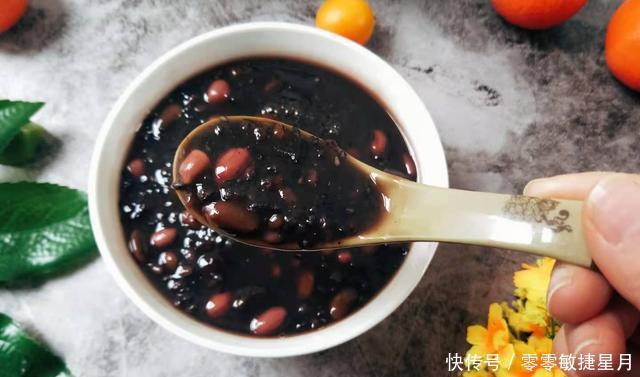 补暖|小雪前后,要懂得喝这碗黑粥,香浓软糯,温补暖身,天越冷越要喝