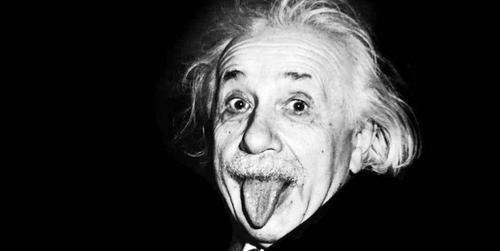 牛顿 打开手电筒1秒后立即关闭,发出的光能照射到宇宙边缘吗