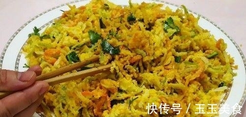 家常菜|萝卜丝更好吃的做法，打上2个鸡蛋蒸一蒸，百吃不厌