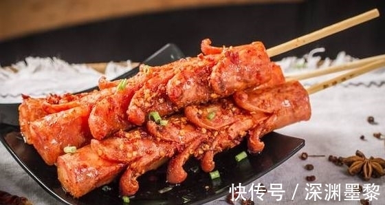 曼巴蛇|灵签占卜:4份烤肠,你想吃哪一份?测你后半生会不会衣食无忧!