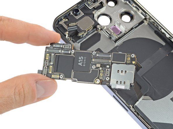 逻辑板|iFixit拆解iPhone 13 Pro：逻辑板比上一代更小