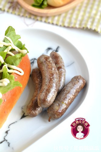 自制牛肉脆皮肠,零添加剂无色素,煮一锅吃一周,营养早餐不犯愁