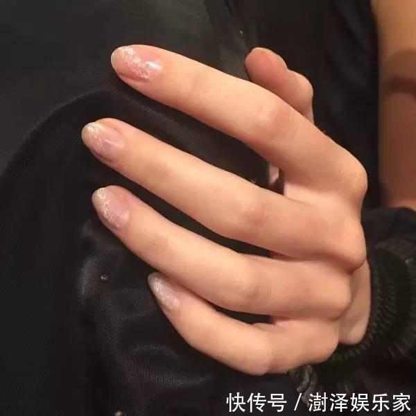 这个秋冬给指甲“穿毛衣”，日韩最新流行趋势真让人看不懂了