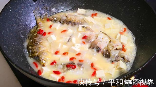难吃|无论炖什么鱼，记住“4不放”，放错了，鱼又腥又难吃，还没营养