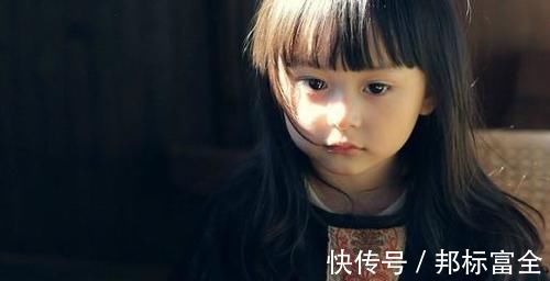 口腔|“黑脸宝宝”走红,长开后变成小帅哥,网友:还好父母忍住没扔