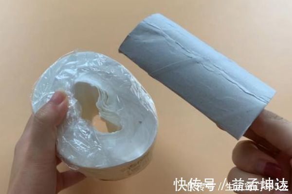 机关|原来抽纸上藏了个“小机关”,只需用手拍一下这里,抽纸自动打开