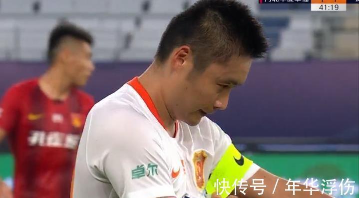 武汉俱乐部|12轮不胜!李霄鹏总结不赢球原因太可笑,球迷:还能赖到谁头上?