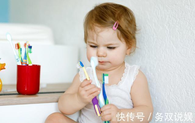 换牙|牙科医生提醒,孩子正在换牙的父母们,你们一直都做错了什么