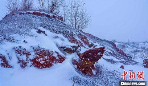  郭柏林|五大连池迎今冬首雪 如水墨仙境