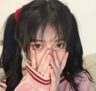 在河之洲|女孩子常用手摸这“3地方”,颜值会普遍降低,难怪被喊老阿姨