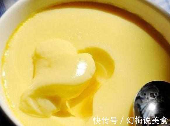 蒸鸡蛋羹时，记住不要直接放水，放水前加入这一步，滑嫩好吃！