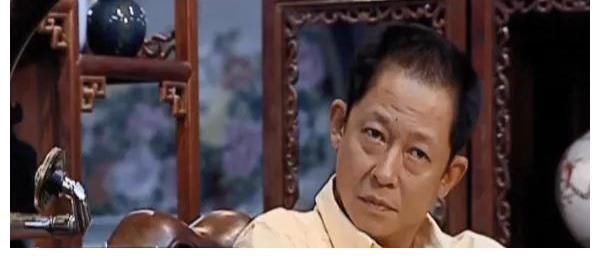 左小青|“風燭殘年”仍保持清高的王志文，讓多少上躥下跳的老戲骨臉紅？