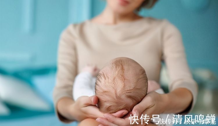 医生|90后新手宝妈闹“笑话”,以为生出没眼娃,医生检查后却笑出声