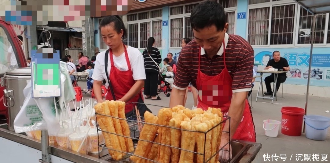 一个“2元”早餐摊,出摊5小时收入1500块,虽累却比上班强