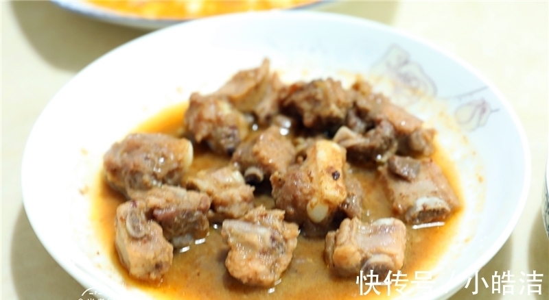 一日三餐|节后一家四口的晚餐,花钱很少吃得舒服,老少营养跟得上