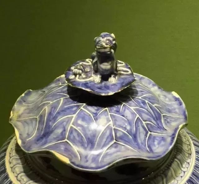 苏富比$成化瓷器被誉为稀世珍品,它究竟有何魅力