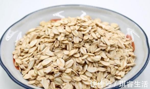 绝经|女性正常的绝经年龄是多少岁？太早太晚都不行，此年龄刚刚好！