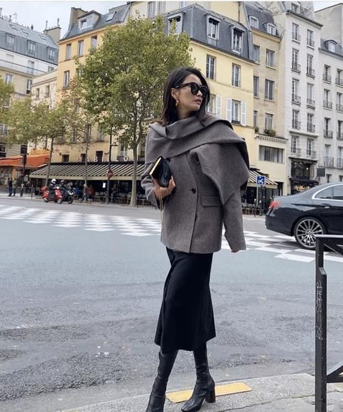 真正高级的女人，秋冬从来不穿这4种“衣服”，廉价低级还掉价