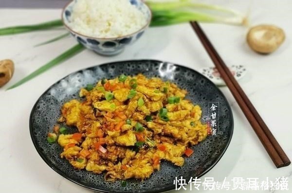 炒鸡蛋前,蛋液加水搅打就错了,加点它鲜嫩无腥味,一碟不够吃