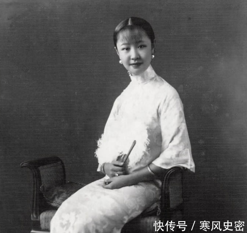 家族|晚清皇帝溥仪家族老照片:皇后婉容美丽惊艳,三妹漂亮有气质