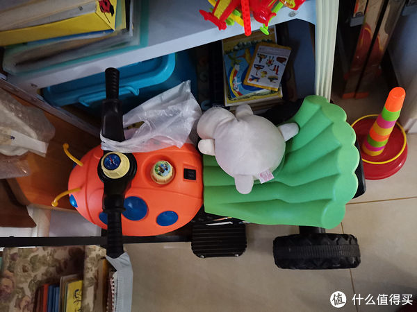 小年艾吉姆篇十：碎木板、废电线、纸夹板、薄塑料，这些废物真的没有用吗？十一废物来改造！