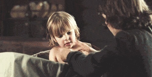 女孩|6岁女孩大呼“爸妈太恶心了”这件“丢人”的事,父母一定要做