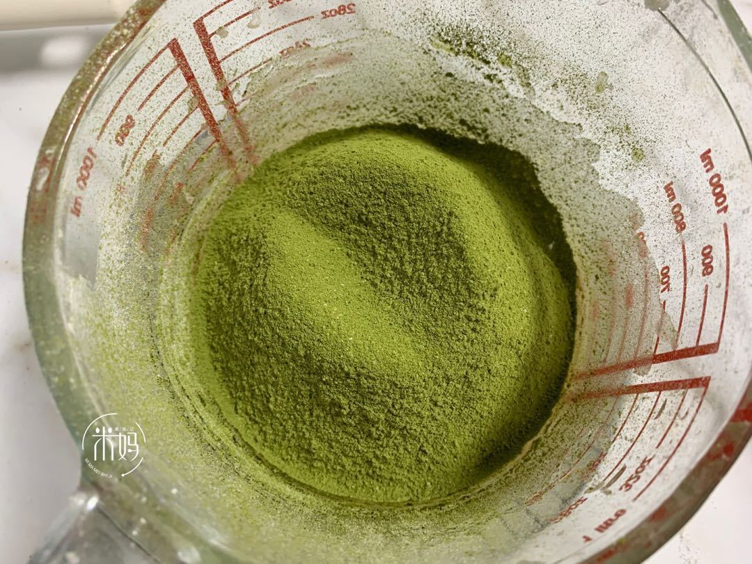 自从学会了这点心,女儿两三天就要吃,外酥里糯还拉丝,总吃不腻