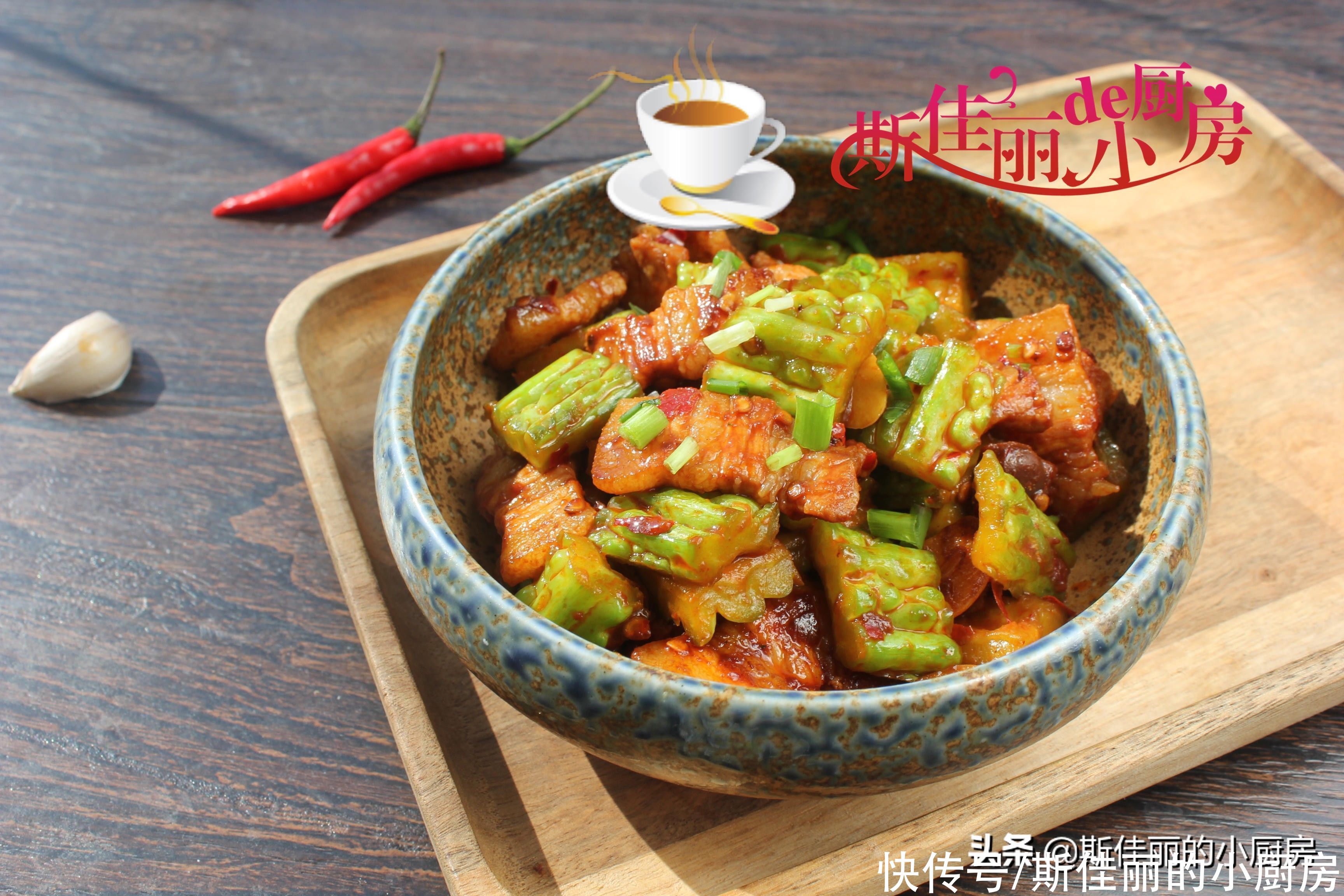 翻炒均匀|入夏后土豆南瓜靠边站,最该多吃的菜是它,清热下火,不吃可惜了