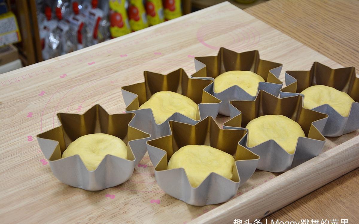 用南瓜做的面包就是好吃，配方快收藏，奶香浓郁香甜暄软