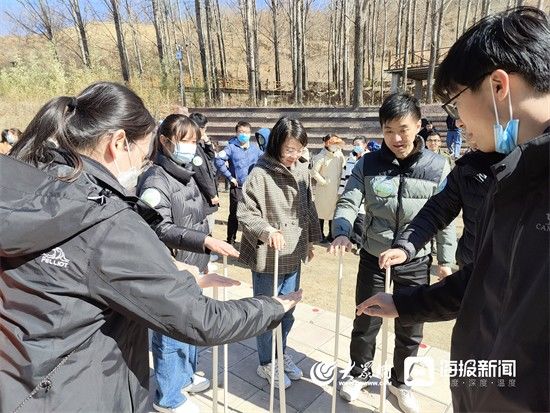 淄博市市直机关开展“共植一棵树 青春齐奋进”春季植树暨青年联谊活动