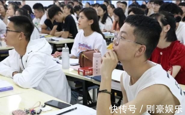 模式|马云爸爸的预言能否再次成真电商将会被淘汰，全新的模式开启