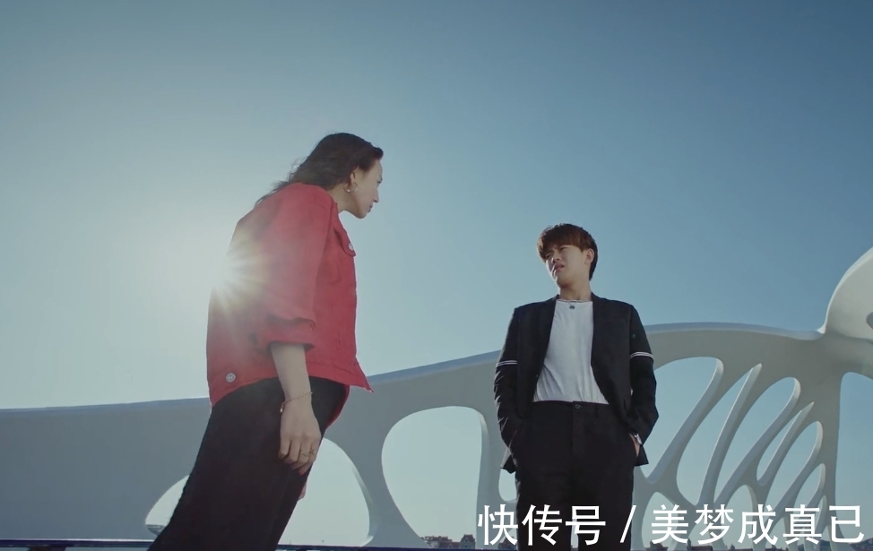 缉毒剧|《不说再见》首播收视惨淡，任嘉伦配音出戏，张钧甯人设满屏尴尬
