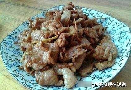 大厨无意透漏：炒猪肉时，多加这“2步”，肉质炒不老，越炒越香