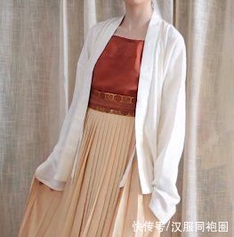 用有限汉服解锁无限可能！轻盈又显瘦的宋制汉服，你还可以这样穿