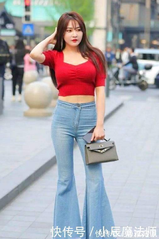 阔腿 牛仔阔腿喇叭裤，优雅的造型搭配，散发出独特的气质