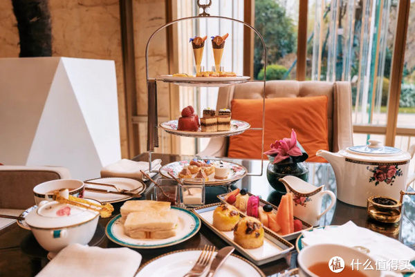 玫瑰|旅行其实很简单 篇九百八十七：入住送粉色玫瑰，整家酒店都是Pink！Pink！Pink！