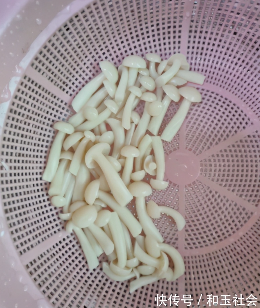 营养|酸甜开胃的番茄西葫芦蛋花汤，营养好喝，10分钟就能搞定