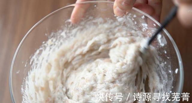 天冷了,多给家人煮这汤,汤汁鲜美,营养互补,不懂吃可惜了!