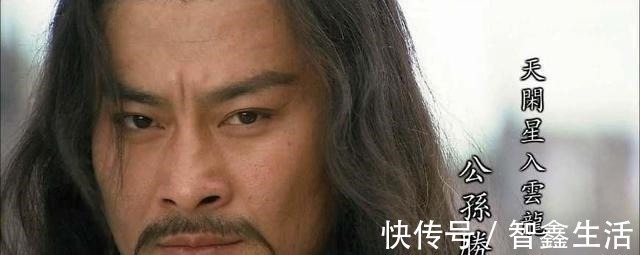 梁山#宋江聚义厅前排座次,公孙胜看明白后飘然离去,吴用至死才醒悟