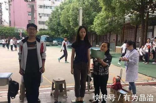 身高|兄妹饮食无异，多年过后身高上却存在明显差异，原因竟出在钙片上