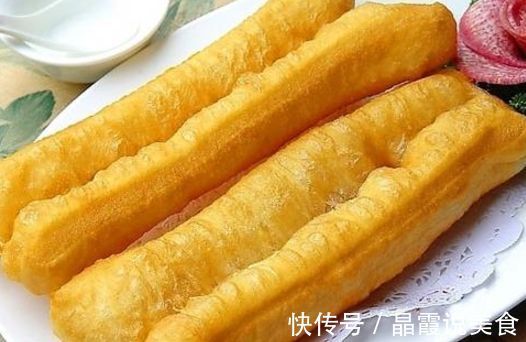 不用加明矾和泡打粉,这样炸油条更好吃,营养又易做