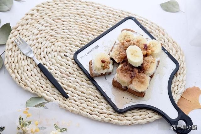 早餐只需五分钟，就能做出咸甜结合的美味早餐，常换个口味也不错