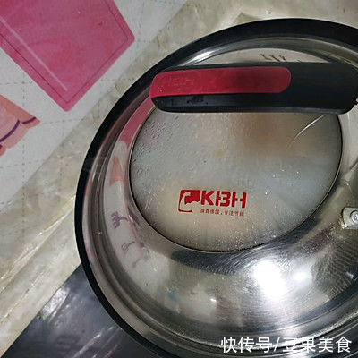 会做这些美味鸡腿松花蛋肠，你比大厨都牛气